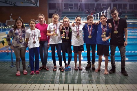 Szekszárdi úszók sikere Szerbiában